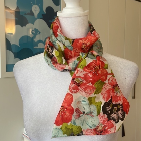 ECHO 100% Silk Japanese Scarf Floral - Picture 1 of 5